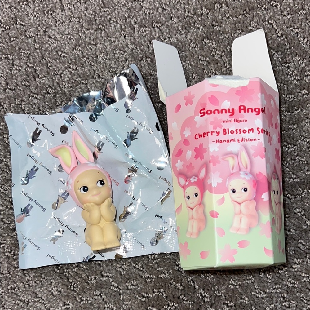 Sonny Angel Cherry Blossom Mini Figure
